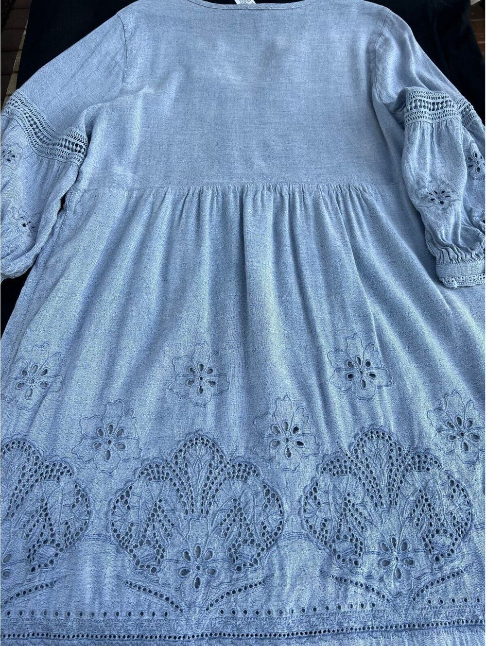 Tommy Bahamas Blue embroidered dress - Picture 2 of 9